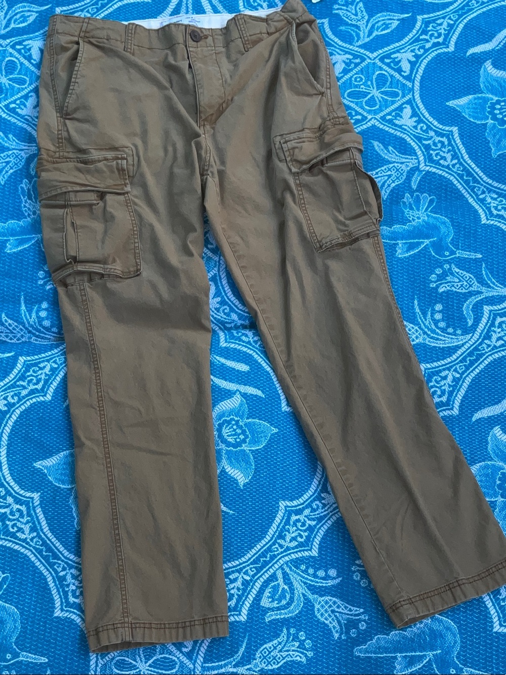 Old Navy Lived-In Straight Cargo Pants Built-In Flex Tan Khaki Mens Size 34x32